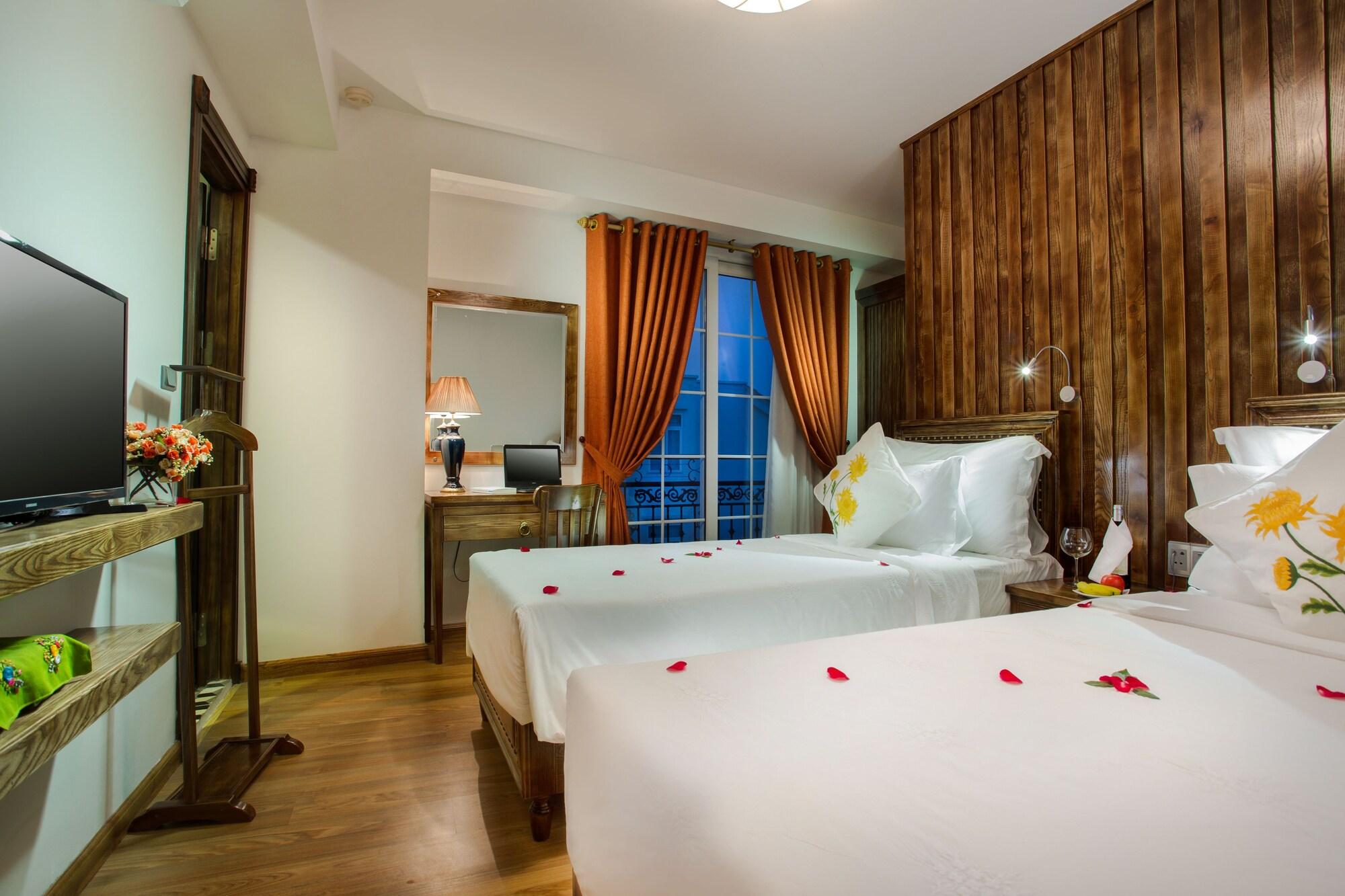 โนเบิลแอนด์ สวอน บูทิก โฮเต็ล Hotel ฮานอย ภายนอก รูปภาพ