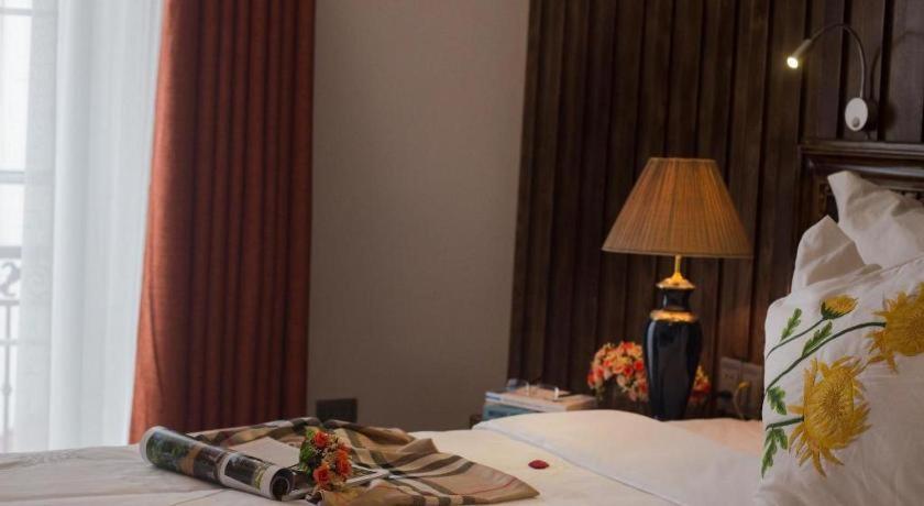 โนเบิลแอนด์ สวอน บูทิก โฮเต็ล Hotel ฮานอย ภายนอก รูปภาพ